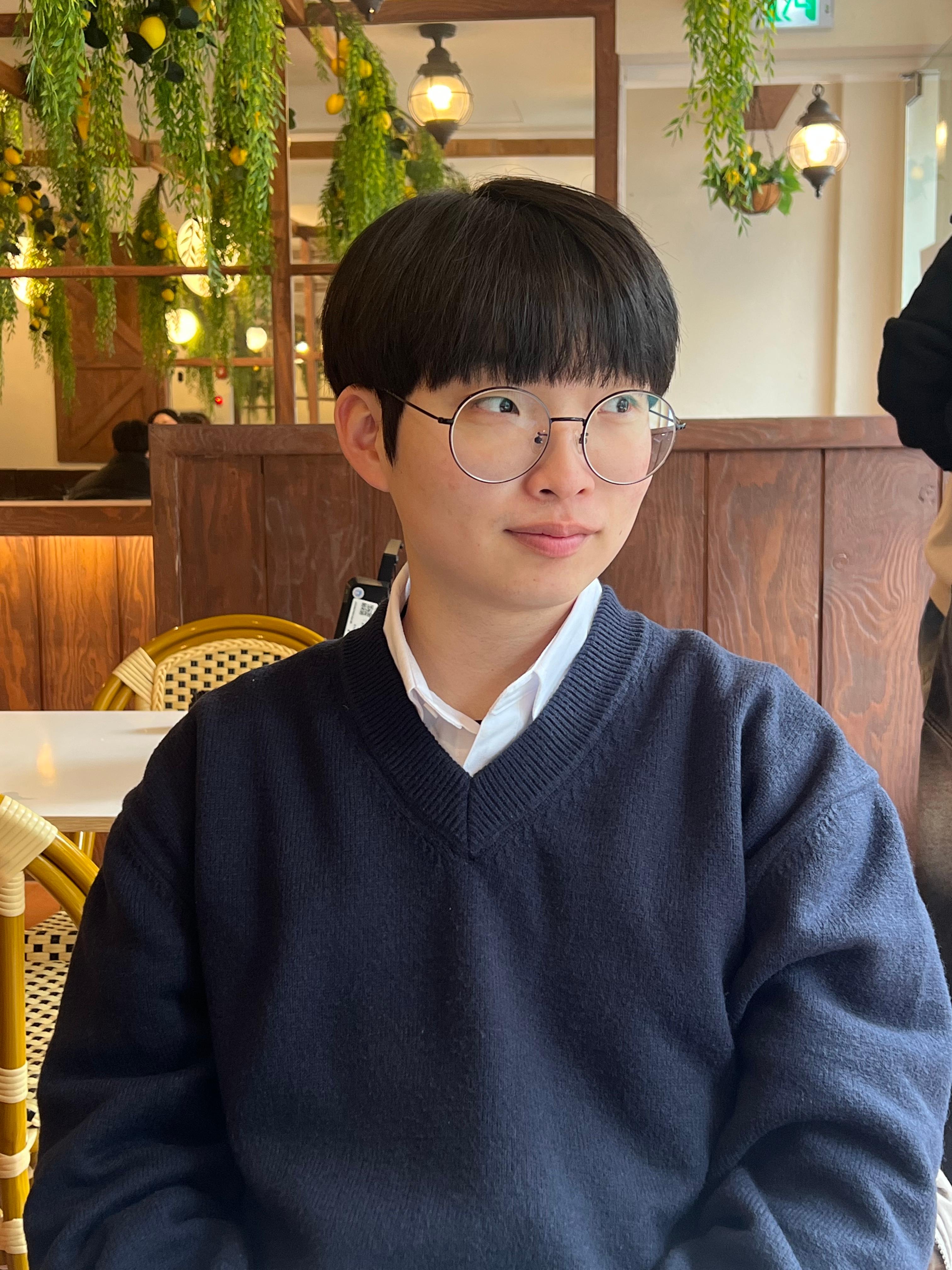표민석 사진